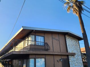 12111 Grevillea Ave APT B, Hawthorne, CA 90250