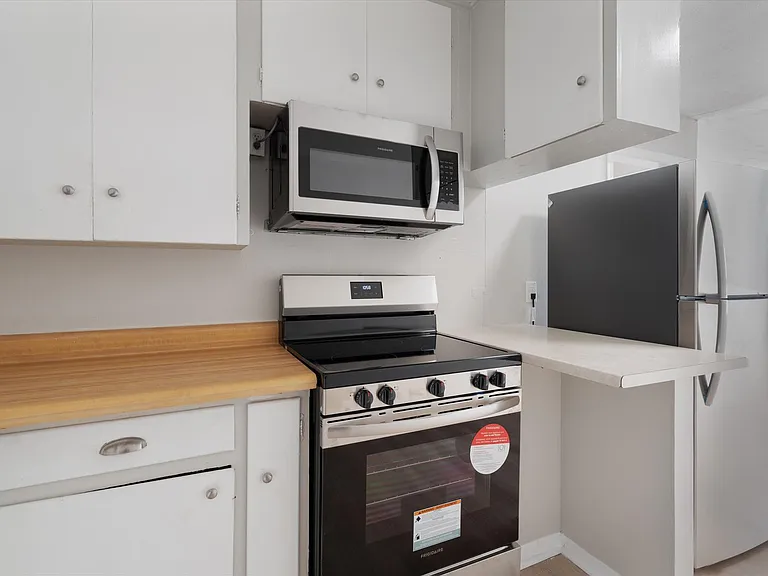 1012 Barbara Dr #B — Photo 1