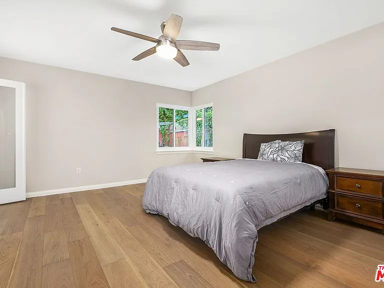 6204 S Corning Ave — Photo 20