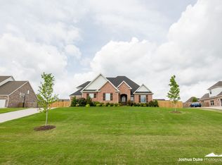 2144 Riverfront Ln, Fayetteville, AR 72703