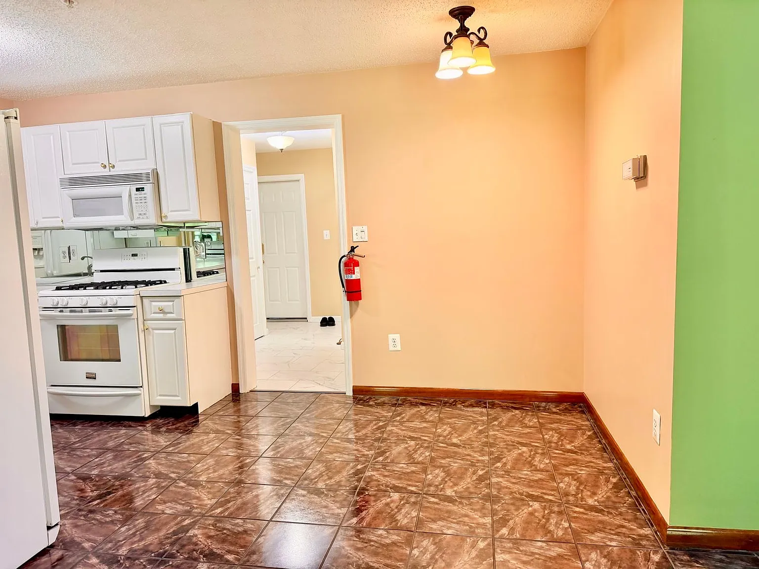 2 bed, $2,700 — Photo 2