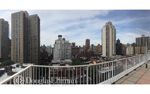 Sold by Douglas Elliman | media 15