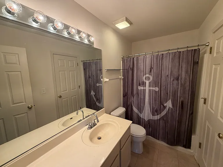 2503 Oak Tree Ln #0 — Photo 10