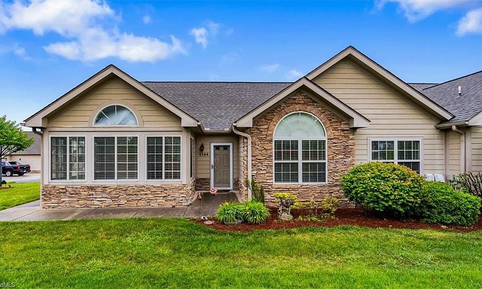 1st image of 4344 Grassy Moss Dr