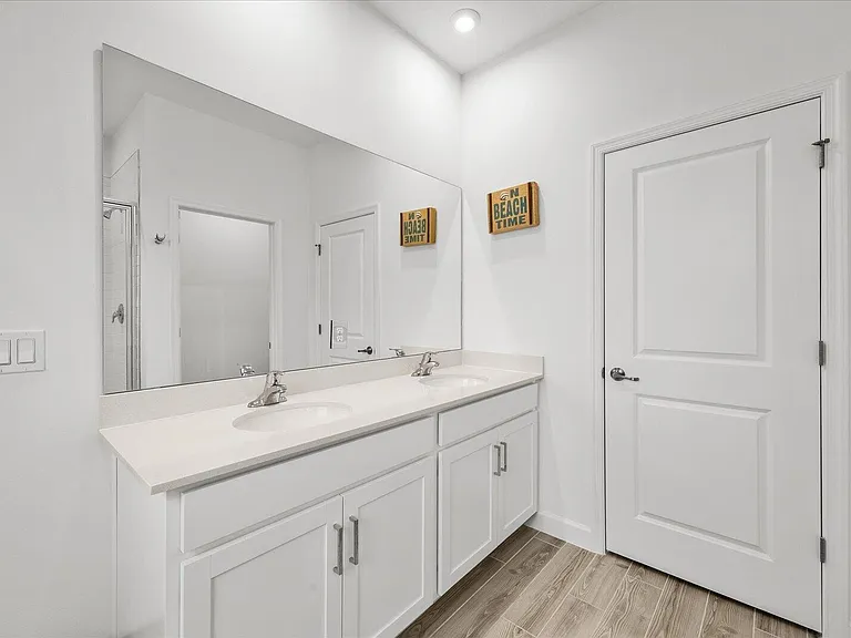 14042 SW Thorens Dr — Photo 17