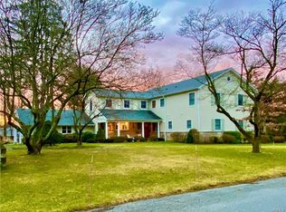6 Prince Willow Ln, Mamaroneck, NY 10543