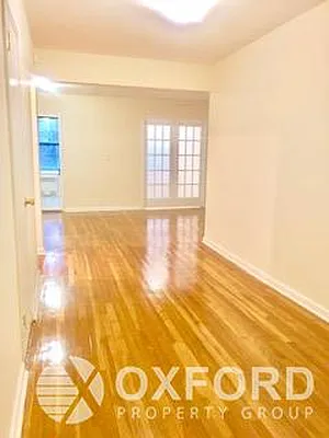 Rented by Oxford Property Group | media 22