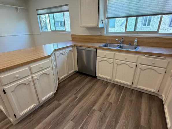 7244 Caminito Carlotta, San Diego, CA 92120