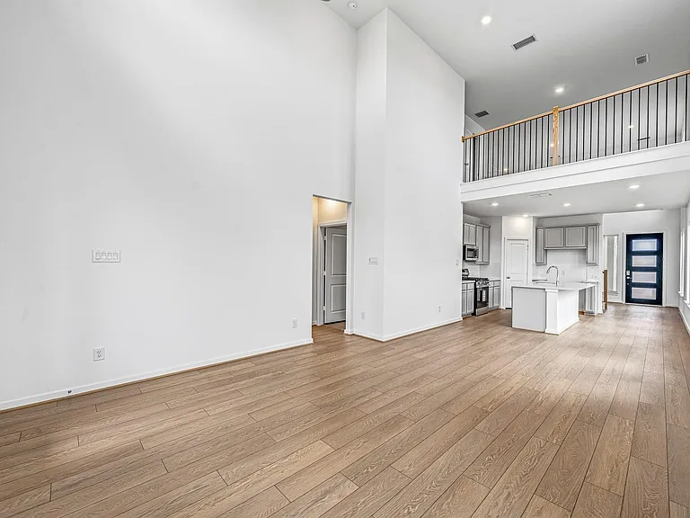 22135 Rangemore Dr — Photo 15
