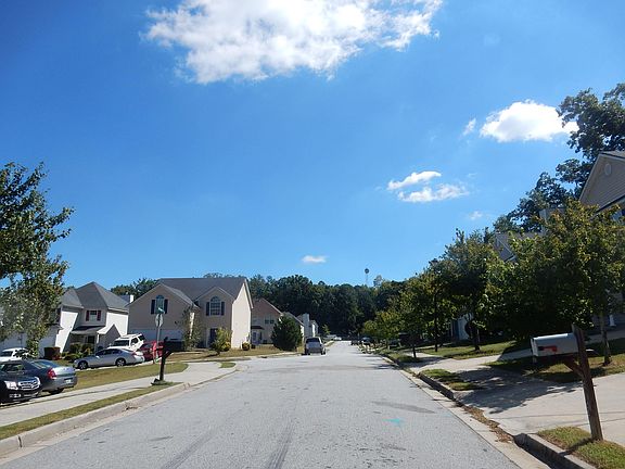 4th image of 2923 Two Lake Cir