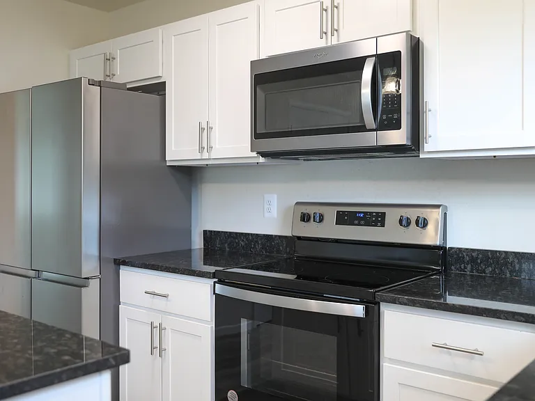 116 Concord Pl #A — Photo 4