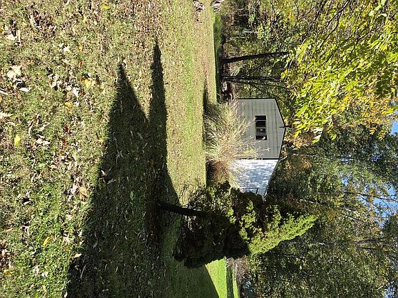 5th image of 139 Victor Ln