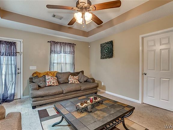 3rd image of 3502 Crescent Gardens Dr