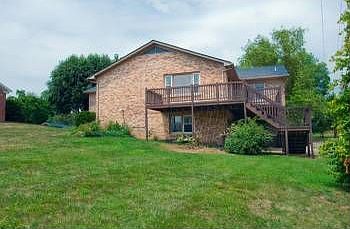2nd image of 202 Linden Ln