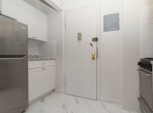 50 W 72nd St APT 905, New York, NY 10023