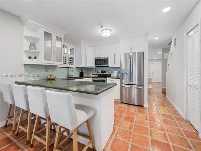 3274 Gifford Ln — Photo 17