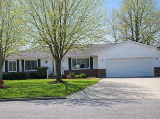 4 James Ct, Minier, IL 61759