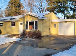 6803 Fescue St, Portage, MI 49024