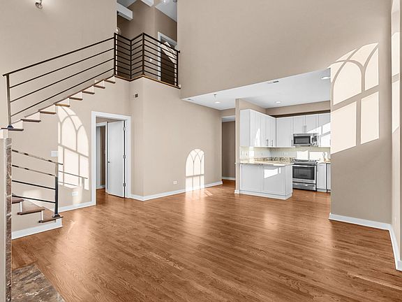 5th image of 2150 W North Ave APT 2