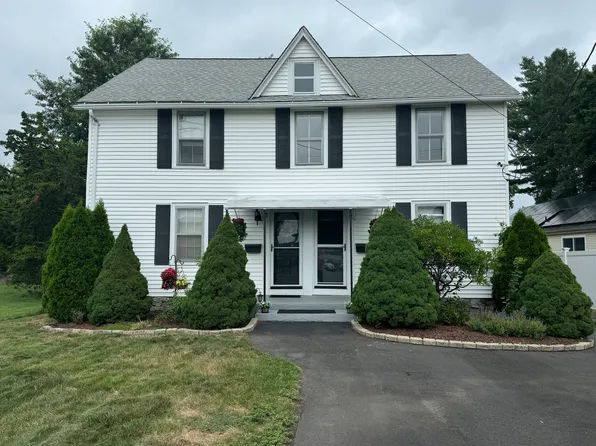 3 Medford St #2, Glastonbury, CT 06033
