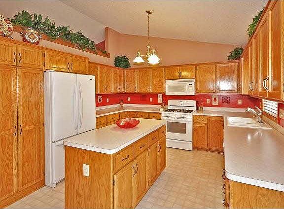 2nd image of 9125 Cambridge Avenue