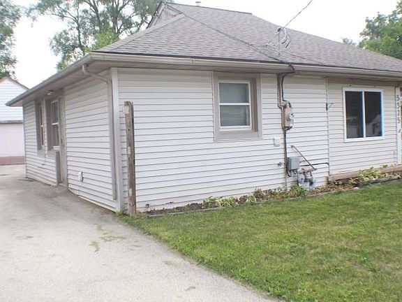 3rd image of 5325 Hollis Ave