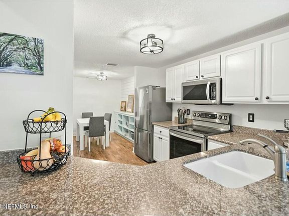 3rd image of 1080 BELLA VISTA Boulevard #13-110