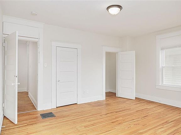4th image of 2513-15 Olive St
