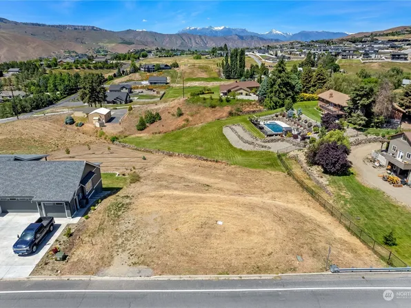 3646 School Street, Wenatchee, WA 98801