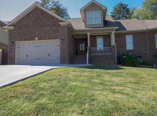 7449 Openview Ln, Corryton, TN 37721