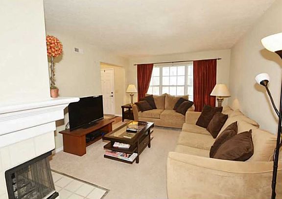 4th image of 5051 Brookstone Ln