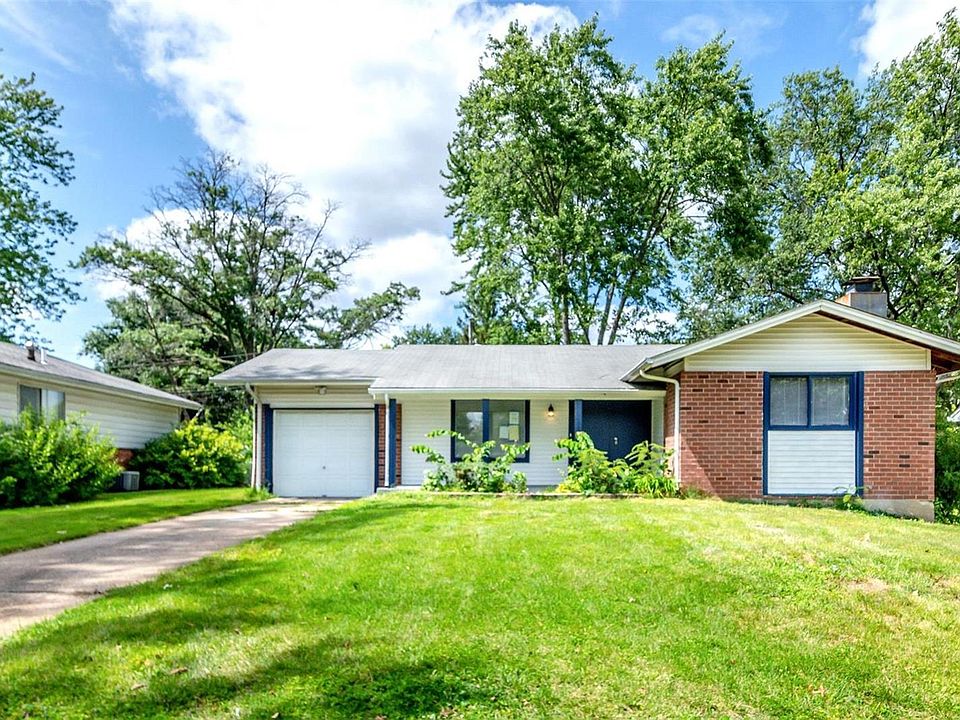 1st image of 2265 Canterbury Dr