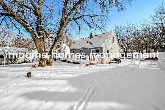 679 Eldridge Ave W — Photo 12