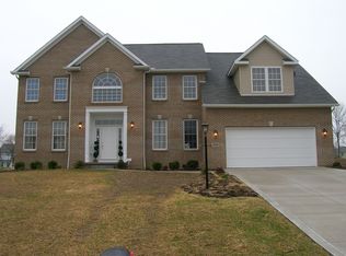 4348 Ridge Crest Dr, Akron, OH 44321