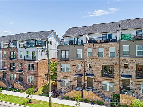 4th image of 12057 Brooklyn Ave