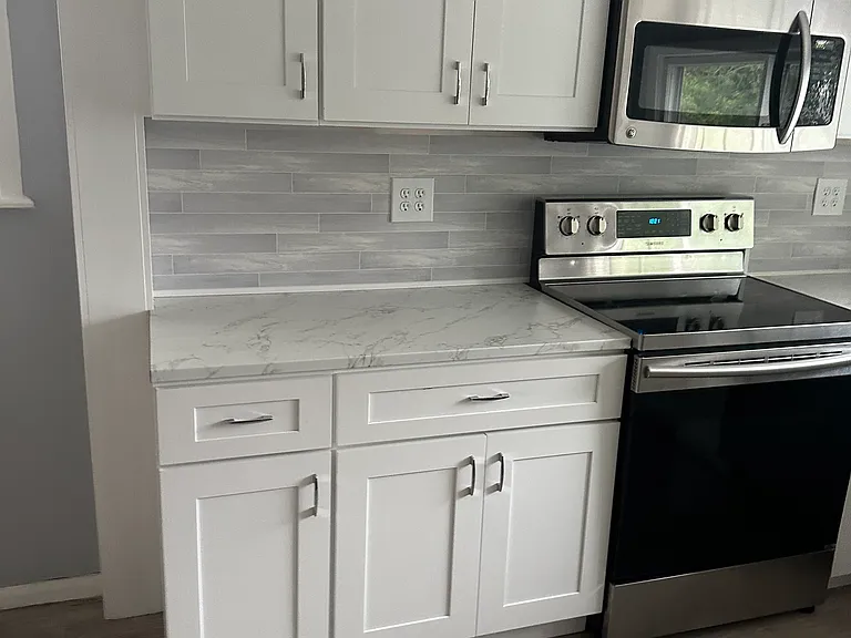 836 Maple St #1 — Photo 3