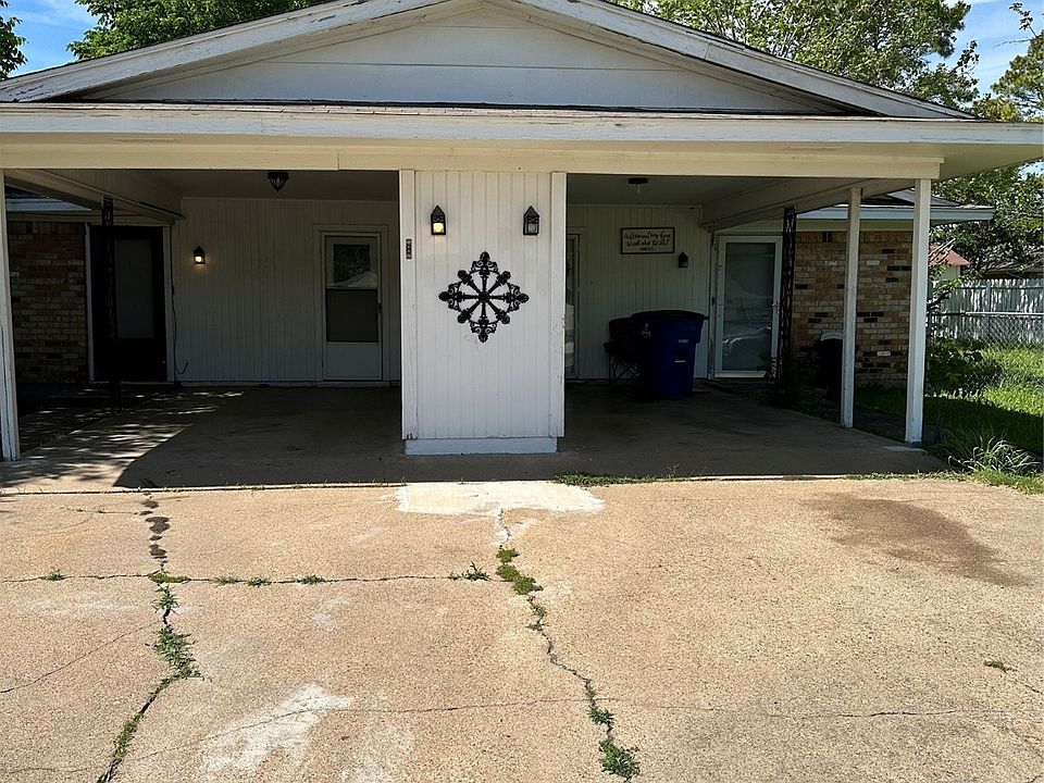 1st image of 602 Casa Linda St