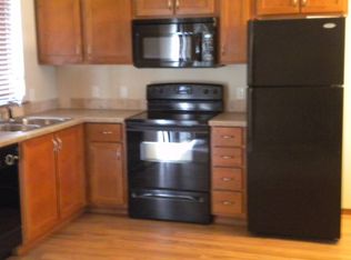 395 Sabra Ln NE APT 101, Salem, OR 97301