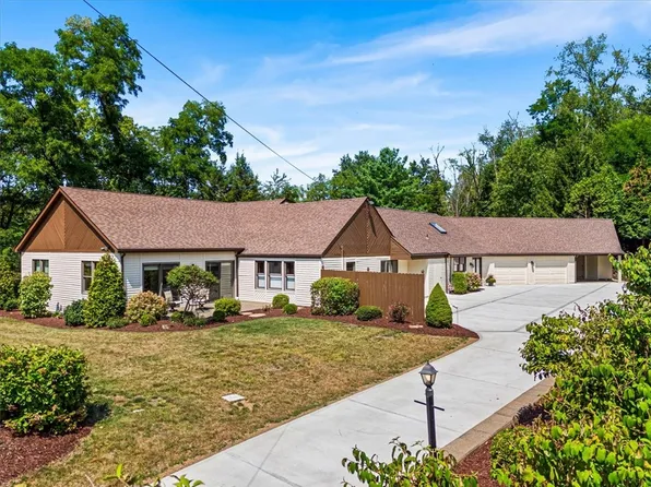 2350 Morrow Rd, Pittsburgh, PA 15241