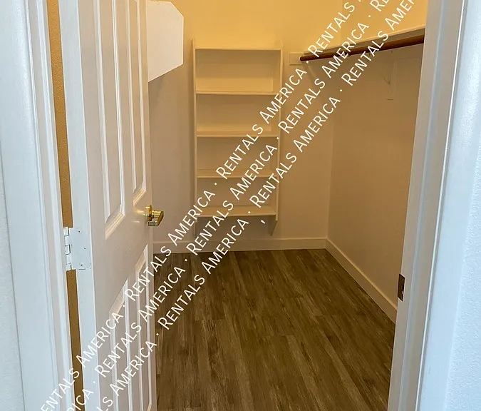 401 Amber Pine St #208 — Photo 16