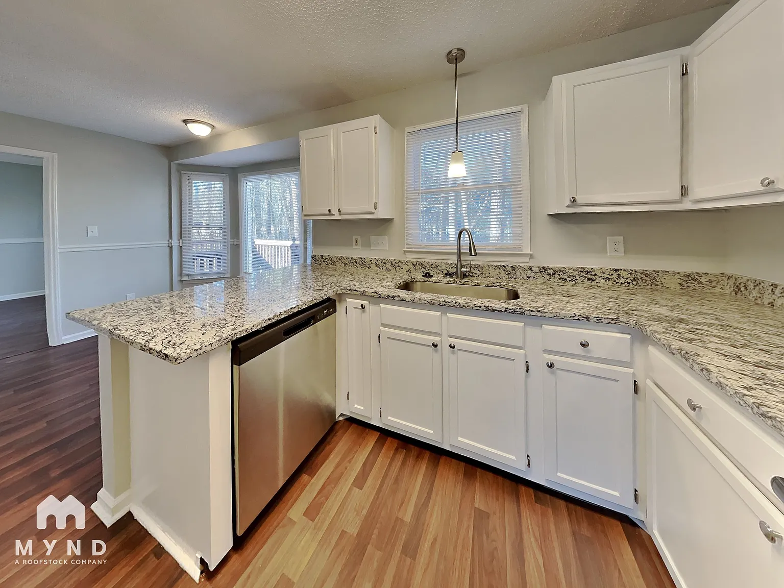 3 bed, 2.5 bath, 1618 sqft, $1,935 — Photo 4