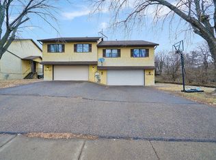 5200 44th Ave N, Robbinsdale, MN 55422