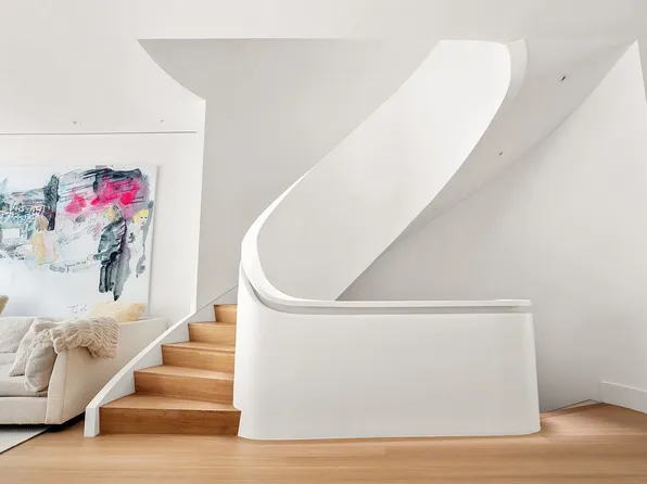 248 W 71st St, New York, NY 10023