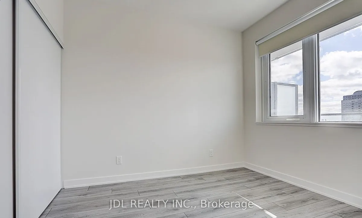 Building Photo - 15 Ellerslie Ave #2103