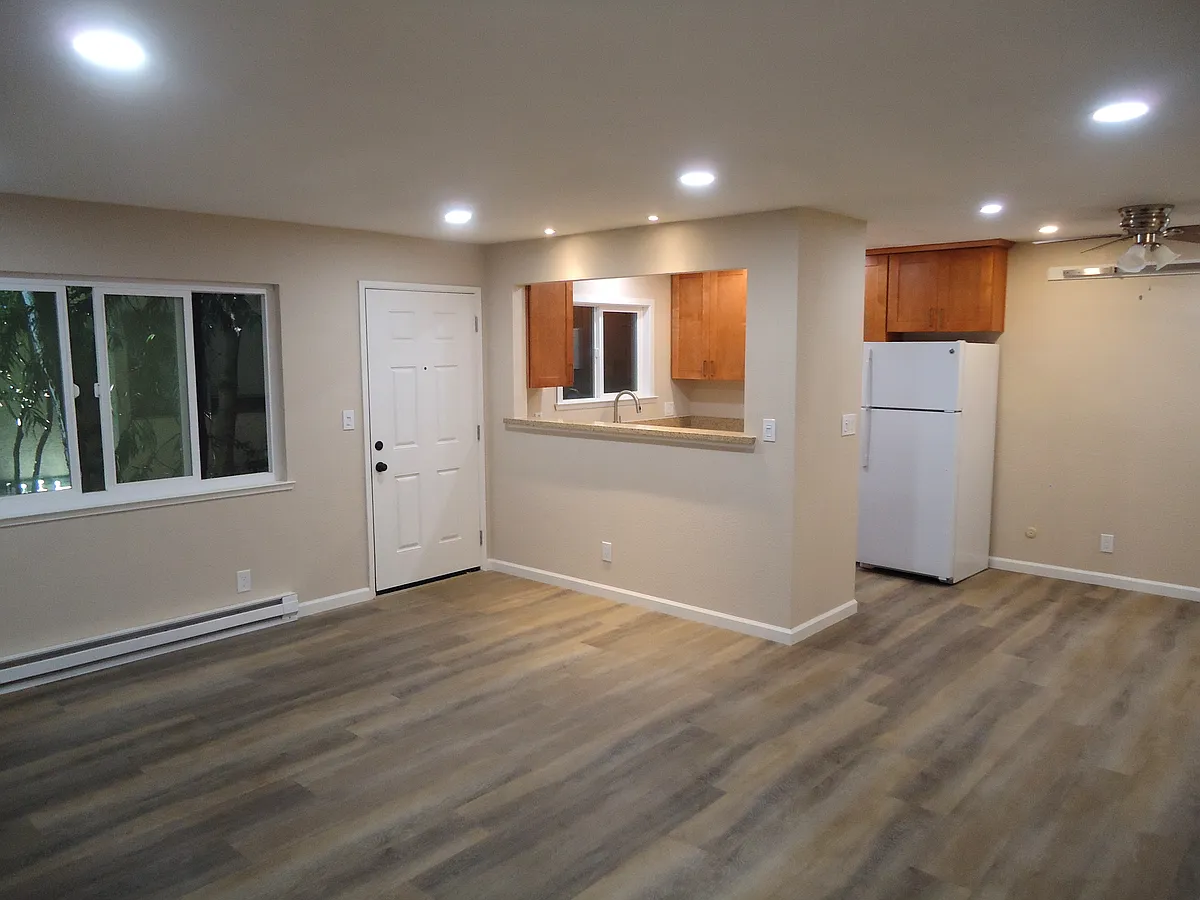 Building Photo - 87 Glen Eyrie Ave