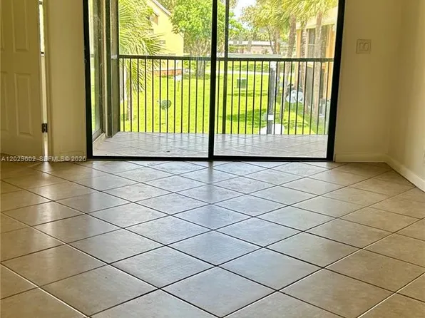 2481 NW 56th Ave, Lauderhill, FL