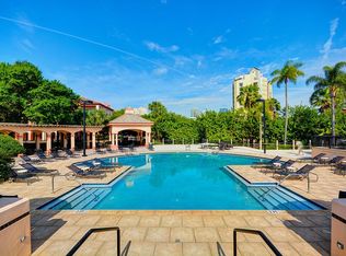 816 Normandy Trace Rd, Tampa, FL 33602