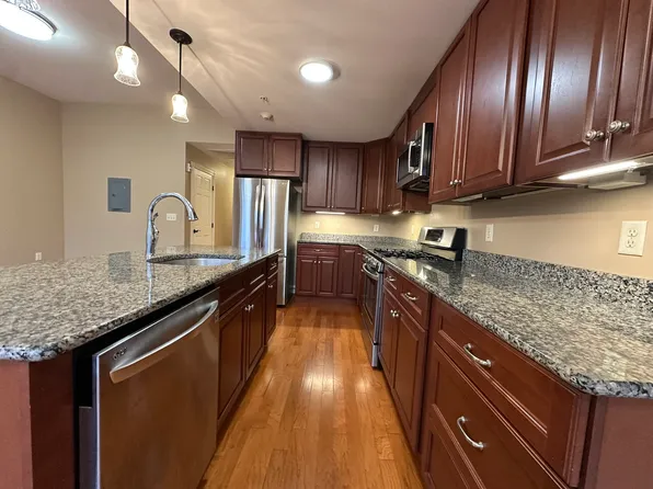 104 N Aurora St, Ithaca, NY