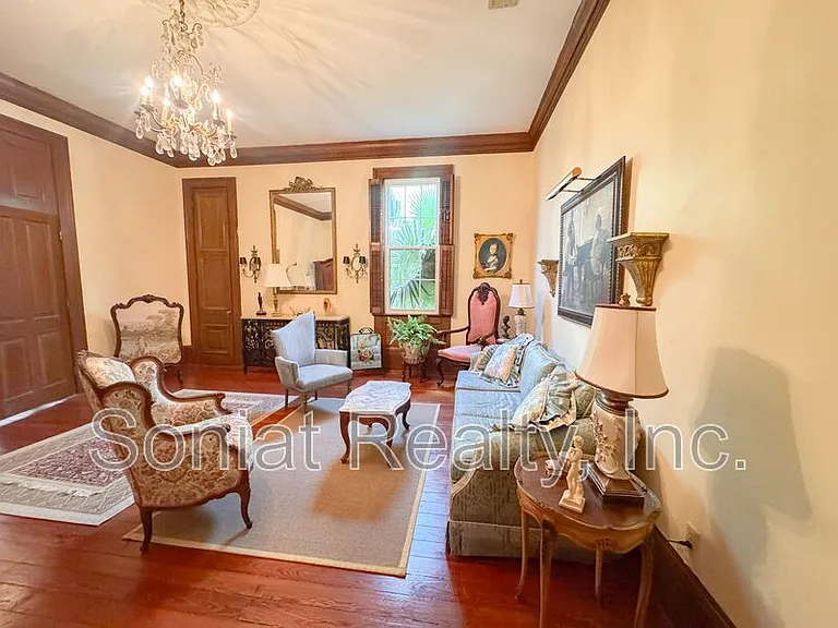 2726 Prytania St #7 — Photo 6