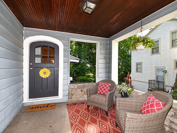 3rd image of 5758 Marmion Ln